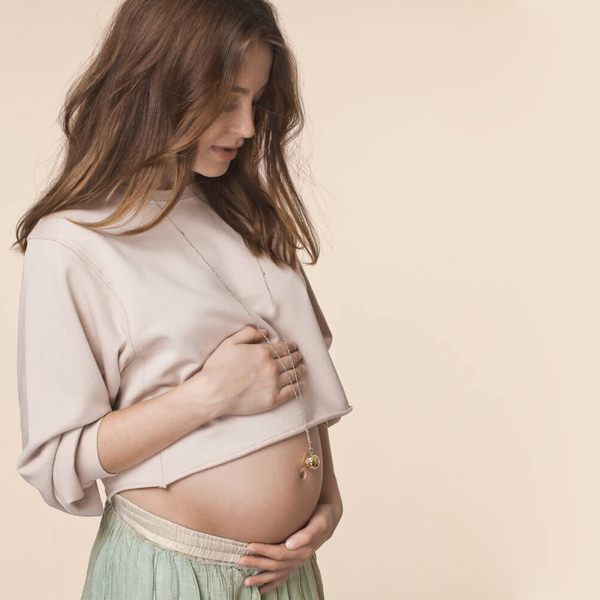 Geschenke für neue Mamas: Unsere liebsten personalisierten Schmuckstücke  