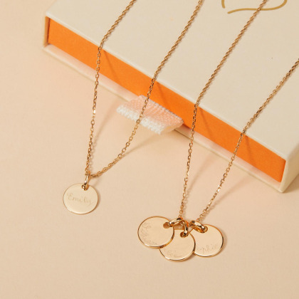 Collier personnalisé Prénom en or 9 carats merci maman