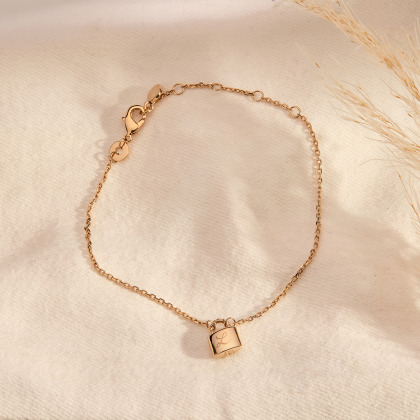 Bracciale personalizzato a catena con lucchetto placcato oro merci maman