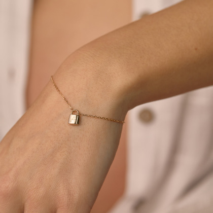 Bracciale personalizzato a catena con lucchetto placcato oro merci maman