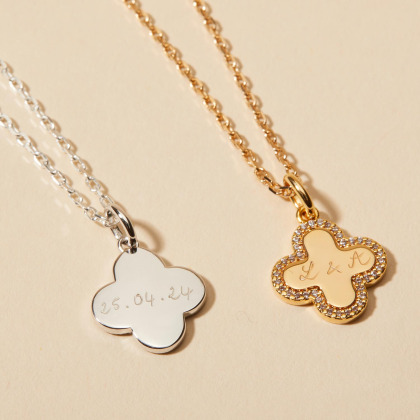Achetez un Charm Croix Romane personnalisé plaqué or merci maman