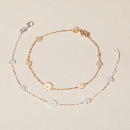 Bracciale con medaglie personalizzato con iniziali placcato oro merci maman
