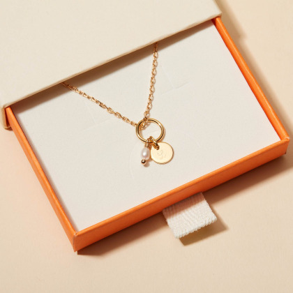 Collana personalizzata con Anello Eternità e perla placcato in oro merci maman