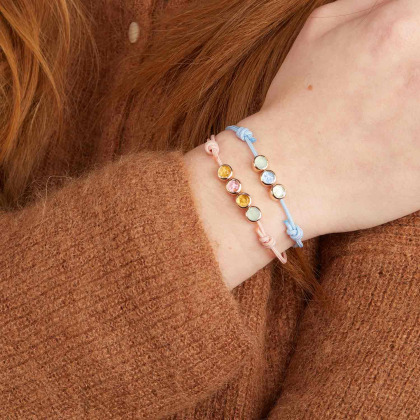 Bracciale personalizzato perla con pietra della nascita placcato di oro merci maman