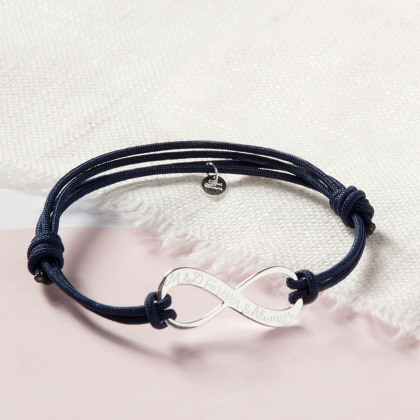 Personalisiertes Armband mit Unendlichkeitssymbol