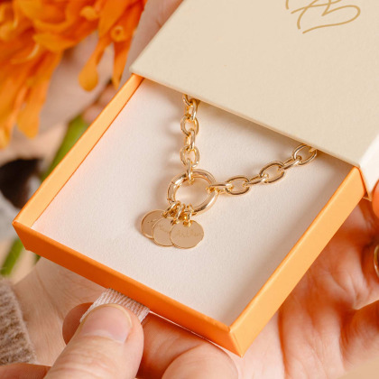 Personalisierte runde Lucky Charm Halskette vergoldet merci maman