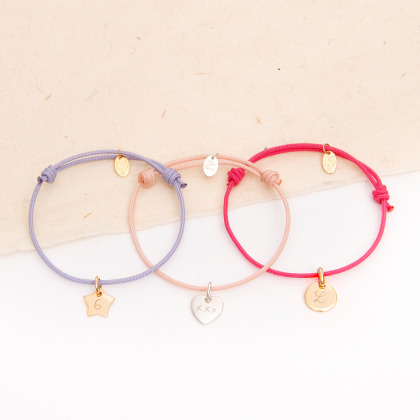Personalisiertes Armband mit Mini Charm vergoldet merci maman