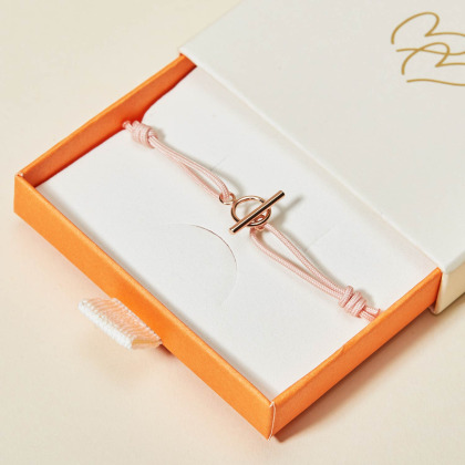 Pulsera con cierre de palanca en T baño de oro merci maman