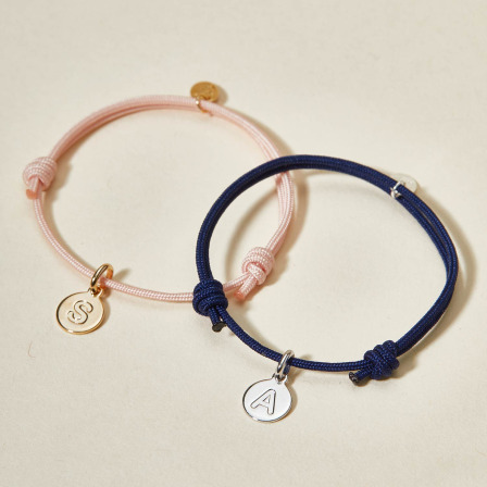 Personalisiertes Buchstaben Anhänger Armband für Kinder vergoldet merci maman