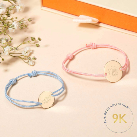 Personalisiertes 375er Gold Armband mit Illustration zur Taufe oder Kommunion merci maman